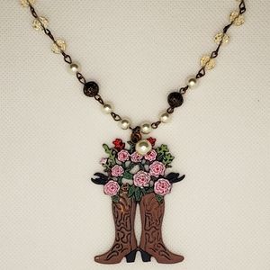 Flower boots necklace
